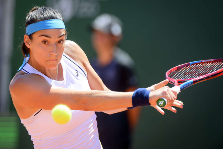 Caroline Garcia élimine Iga Swiatek, numéro un mondiale, en quarts de finale du tournoi de tennis de Varsovie