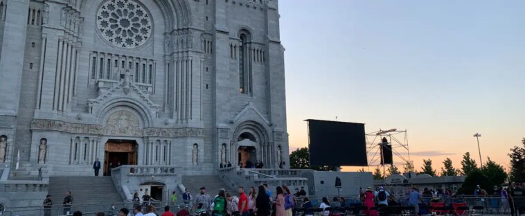 Déjà des centaines de pèlerins à Sainte-Anne-de-Beaupré