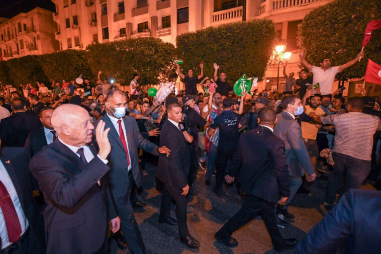 En Tunisie, la nouvelle Constitution adoptée à une très large majorité