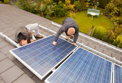 Est-il intéressant d’emporter vos panneaux solaires ou vaut-il mieux tout laisser en place lorsque vous déménagez?