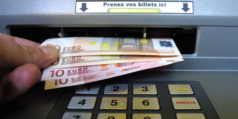 L'économie française a refleuri au deuxième trimestre, mais l'inflation menace toujours