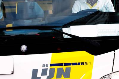 Un chauffeur De Lijn agressé par un passager après avoir oublié un arrêt: “Il est grièvement blessé”