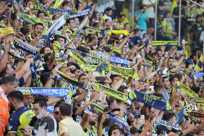 “Vladimir Poutine”: les provocations choquantes des supporters du Fener à l’encontre des joueurs du Dynamo Kiev