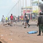 des manifestations contre la junte paralysent Conakry