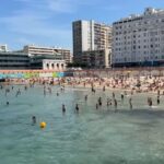 la plage des Catalans, une institution marseillaise rapidement prise d'assaut