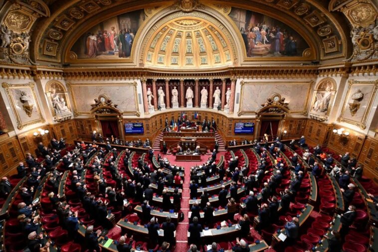 le Sénat cherche une troisième voie entre le gouvernement et l’Assemblée