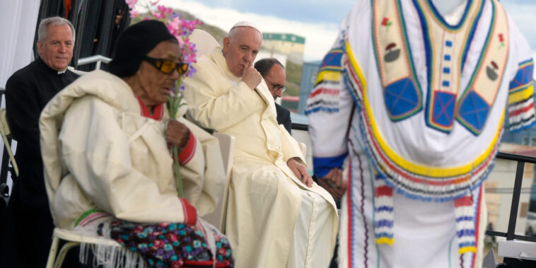 le pape François reconnaît un «génocide»