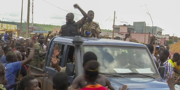 Assimi Goïta est-il en train de perdre face aux jihadistes ? – Jeune Afrique