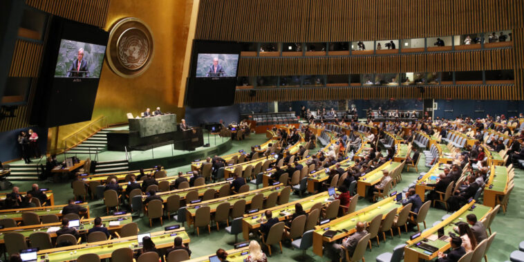 L'humanité à «un malentendu» de «l'anéantissement nucléaire», selon le chef de l'ONU