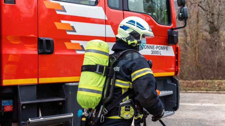 Neuchâtel: Le car a un souci technique et c’est le talus qui s’embrase