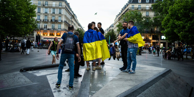 la barre des 100.000 réfugiés en France a été franchie cette semaine