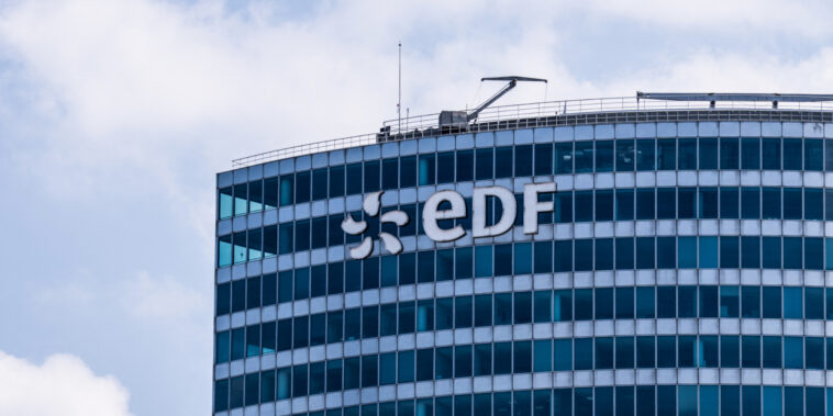 EDF réduit encore ses prévisions financières à cause de sa baisse de production