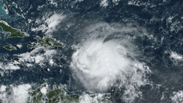 En Guadeloupe, le passage de la tempête Fiona fait un mort