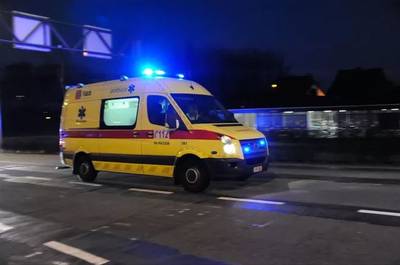 Grave accident à Tournai: une voiture percute plusieurs véhicules et une façade, le conducteur dans un état critique