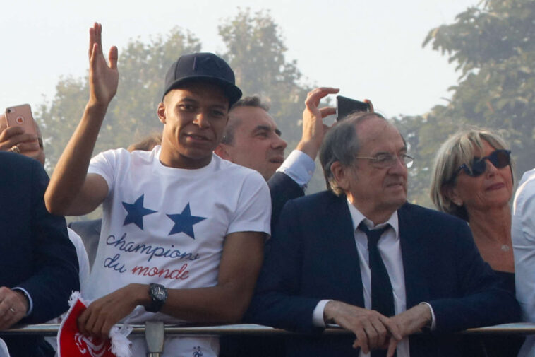 Kylian Mbappé refuse de participer à une séance photo et relance son bras de fer avec Noël Le Graët