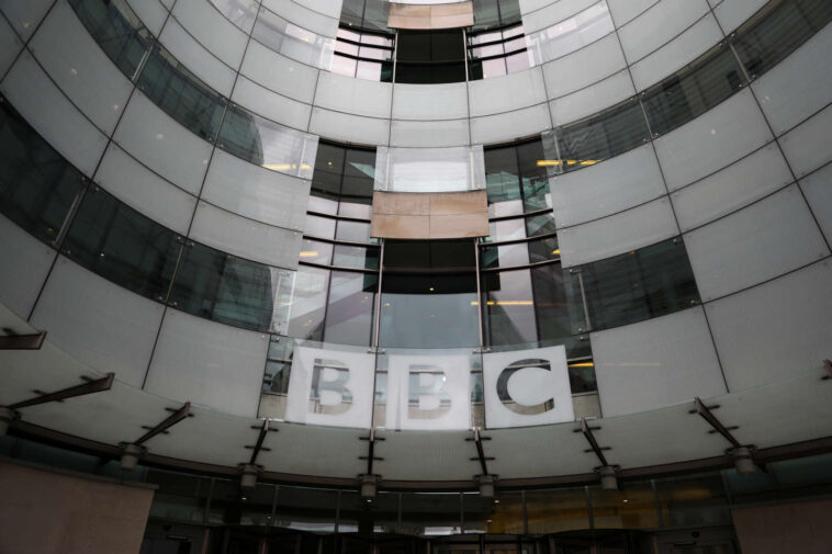 La BBC va supprimer près de 400 postes dans son service international