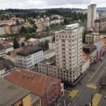 La Chaux-de-Fond (NE): Des traces étranges de pollution stoppent la construction d’un parking