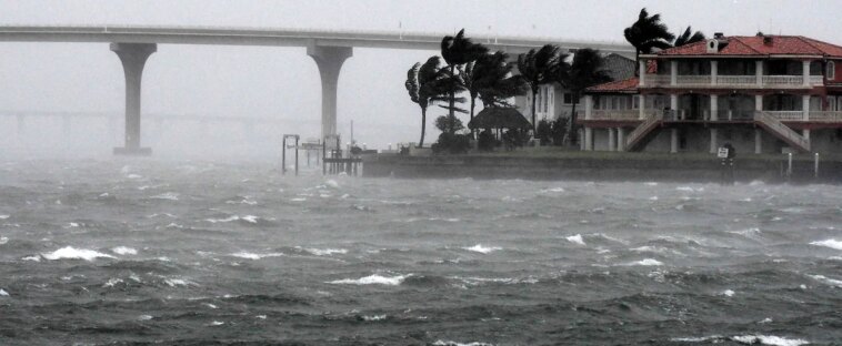 La Floride se prépare à l'impact imminent de l'ouragan «historique» Ian