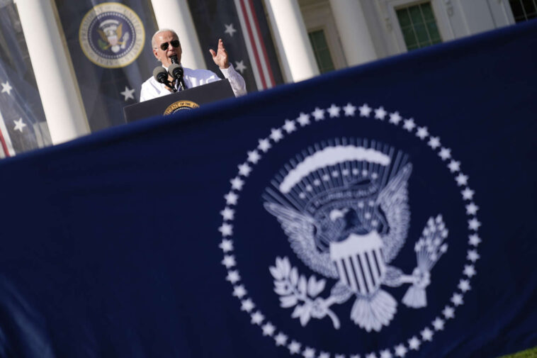 Le plan anti-inflation de Joe Biden « promeut une transformation verte selon une approche inverse à celles qui ont échoué »