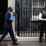 Londres supprime le plafonnement des bonus des banquiers