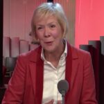 Monika Ribar, patronne des CFF, fait le point sur les défis qui attendent la compagnie ferroviaire - rts.ch