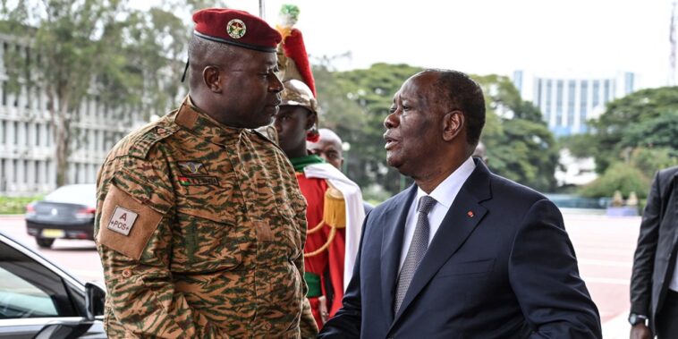 Tête-à-tête avec Alassane Ouattara, rencontre avec Blaise Compaoré… Ce que Damiba a fait à Abidjan – Jeune Afrique