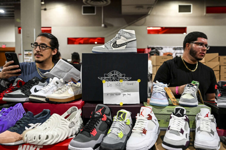 Tous en baskets ! Pourquoi la sneaker est devenue un objet de désir