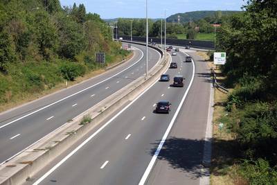 Un automobiliste perd la vie après avoir heurté un poteau d'éclairage à Houthalen