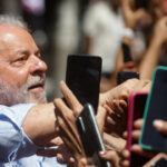Une semaine avant la présidentielle au Brésil, Lula reste en tête des sondages