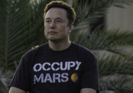 comment Elon Musk utilise Starlink satellite pour faire sa pub