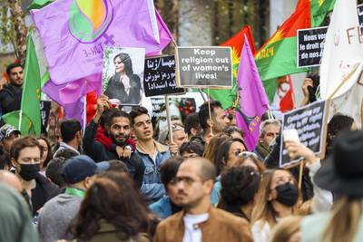2.000 personnes manifestent à Bruxelles en soutien à la révolte des femmes iraniennes