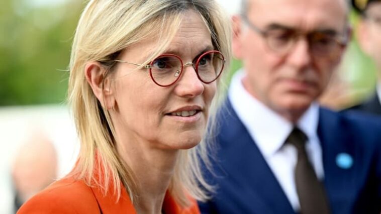 Agnès Pannier-Runacher appelle à la "responsabilité" en évitant les "surstockages"