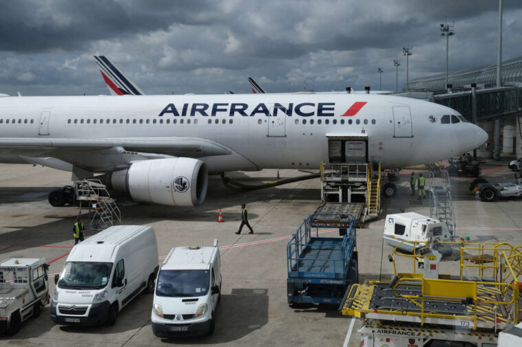 Air France sous la menace d’une grève des hôtesses et stewards