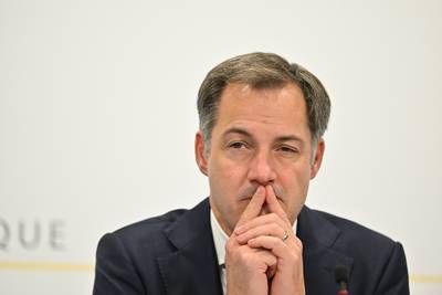 Alexander De Croo confirme que la loi de 96 sur les salaires sera appliquée