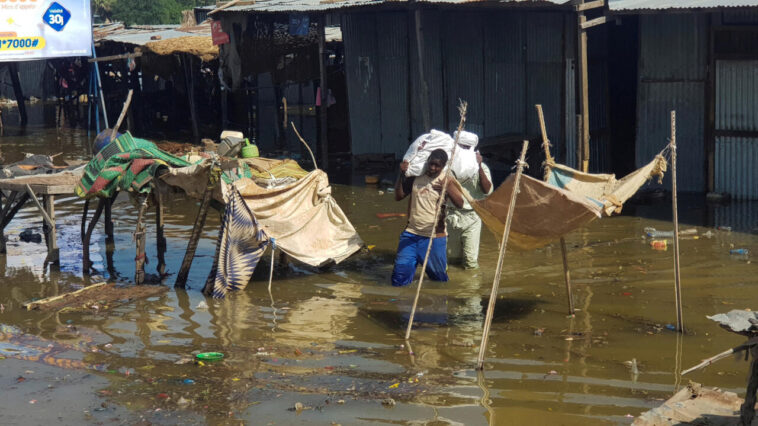 Au Tchad, le président décrète un "état d'urgence" face aux inondations