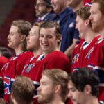 Canadien: une photo d’équipe avec des sourires