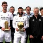 Courtois et Benzema exhibent leurs trophées à l'entraînement du Real Madrid