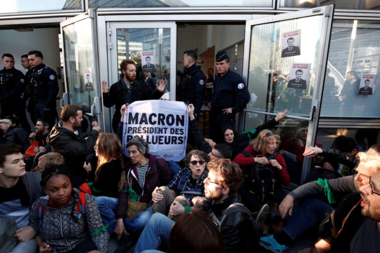 « Dans le domaine écologique, la macronie et ses affidés récitent un vocabulaire qu’ils considéraient hier comme appartenant à une langue barbare »