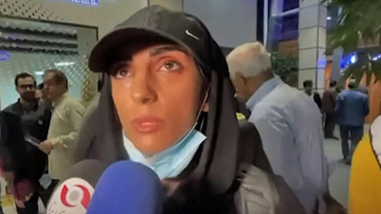 De retour en Iran, l'athlète Elnaz Rekabi s'explique sur sa compétition sans port du voile