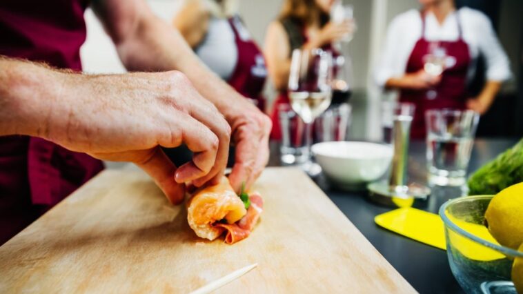 Des lycéens en filière cuisine privé de prof de cuisine à Annemasse