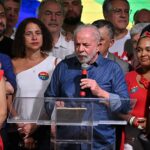 Élu président du Brésil, Lula prône "la paix et l'union" après sa courte victoire face à Bolsonaro