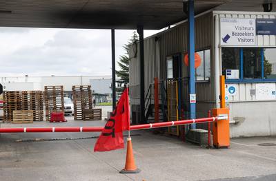 Fermeture de Logistics Nivelles: le directeur du site retenu dans son bureau par les travailleurs, la direction fait appel à un huissier