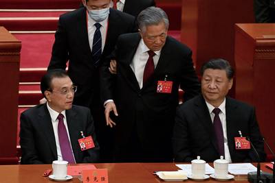 House of Cards en Chine: pourquoi l’ex-président Hu Jintao a-t-il été escorté vers la sortie?