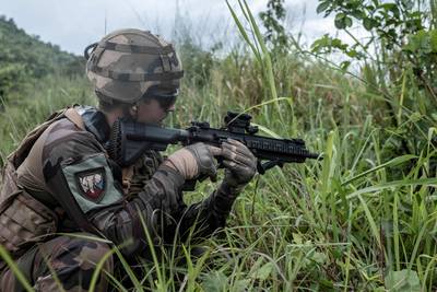 La France va former jusqu'à 2.000 soldats ukrainiens sur son sol