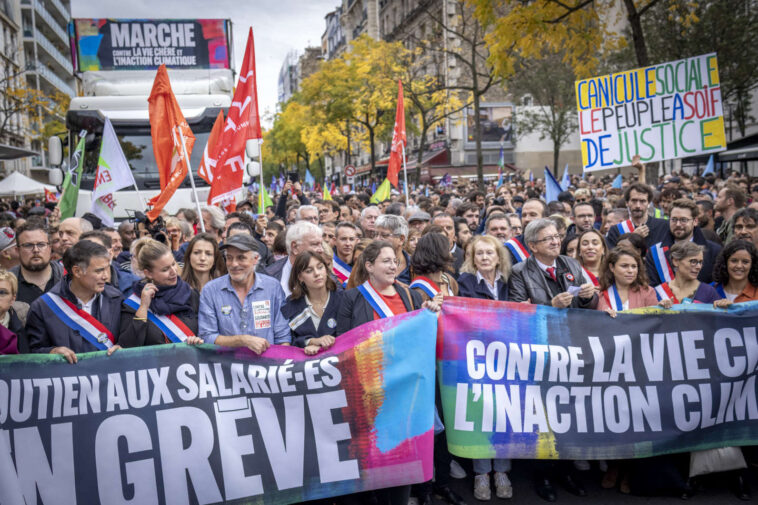 La gauche fait front commun contre « la vie chère »