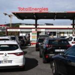 Le bras de fer chez TotalEnergies se poursuit: le gouvernement appelle à la levée “sans délai” des blocages