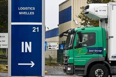 Le directeur du site de Logistics Nivelles bloqué dans son bureau par les travailleurs