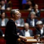 Le gouvernement français passe en force sur le budget