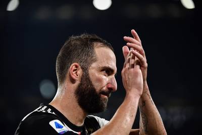 “Le jour est venu de dire adieu au football” : Gonzalo Higuain annonce sa retraite