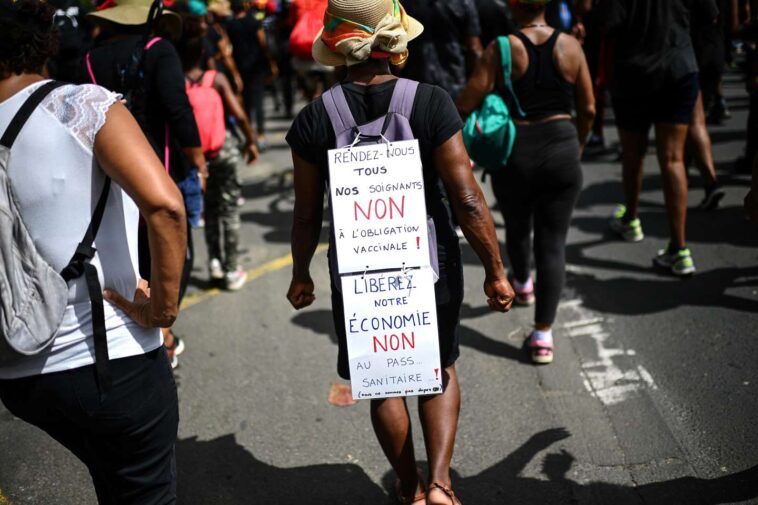 Les soignants non vaccinés de Guadeloupe refusent les propositions du gouvernement pour solder la crise